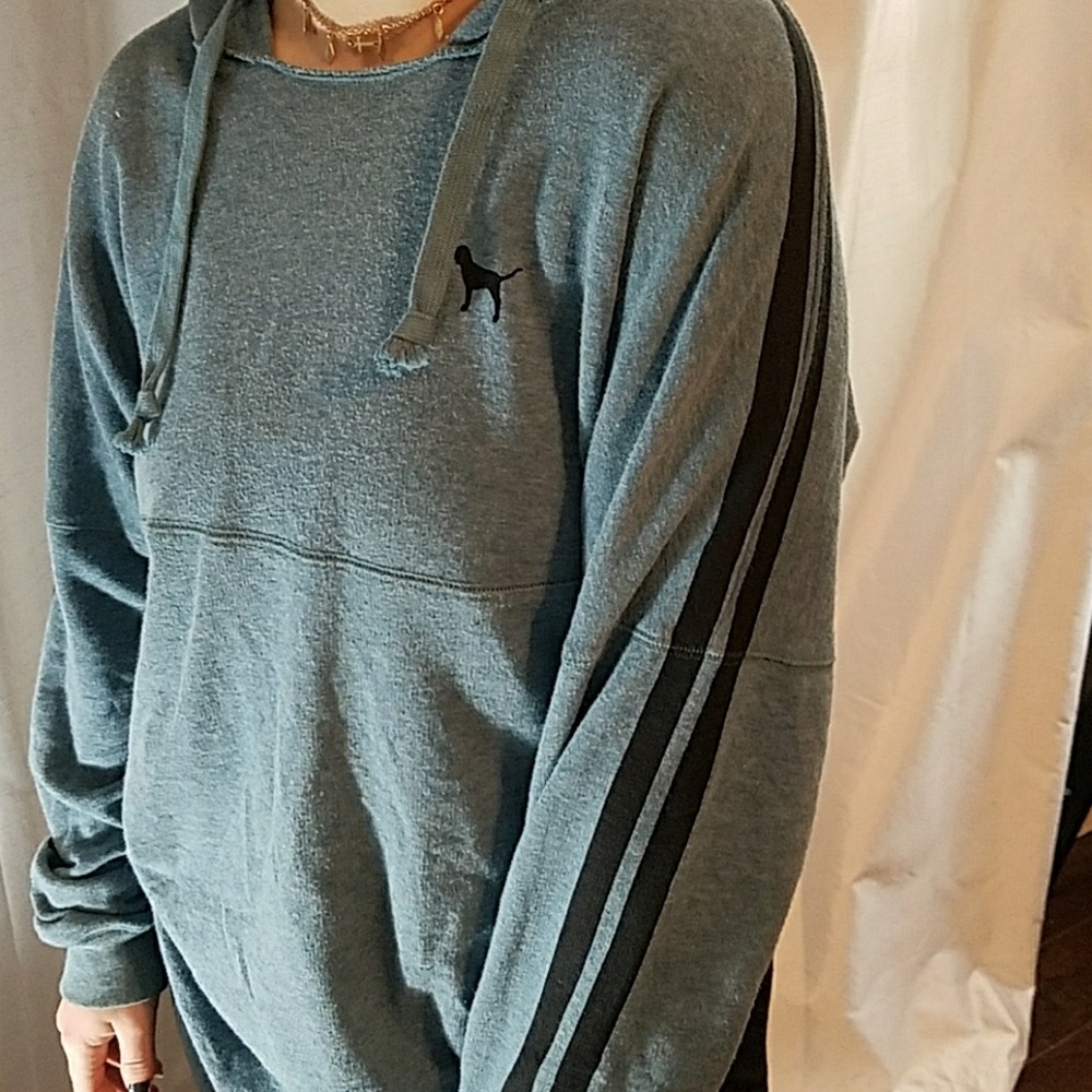 PINK  blue pullover